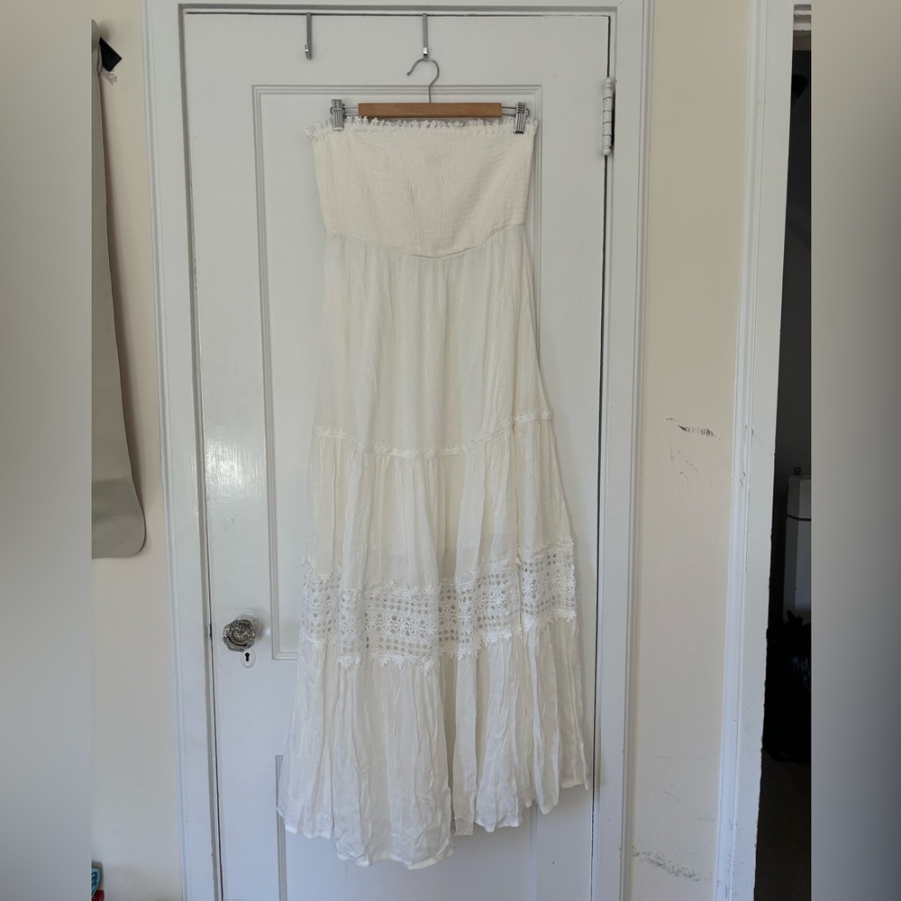 White flowy chiffon maxi dress